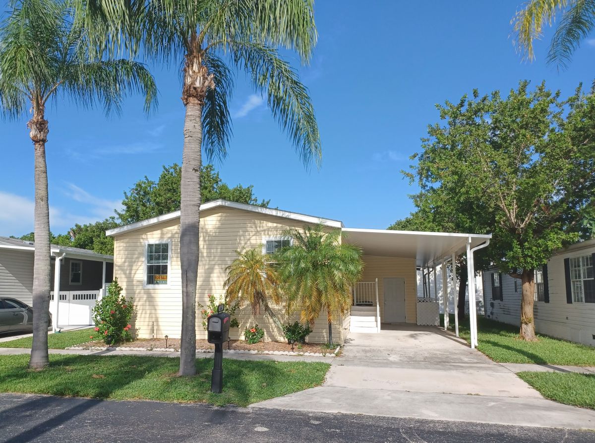 6543 NW 34th Ave