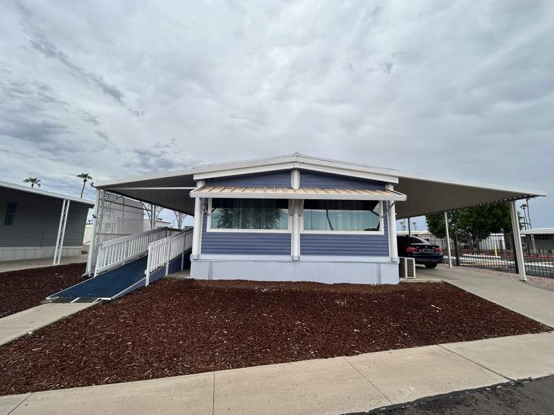 305 S. Val Vista Drive #94