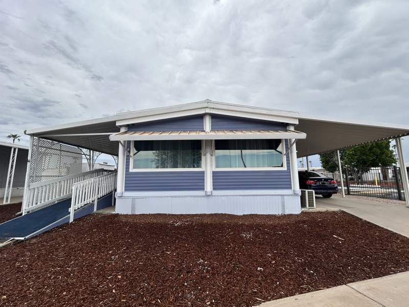 305 S. Val Vista Drive #94