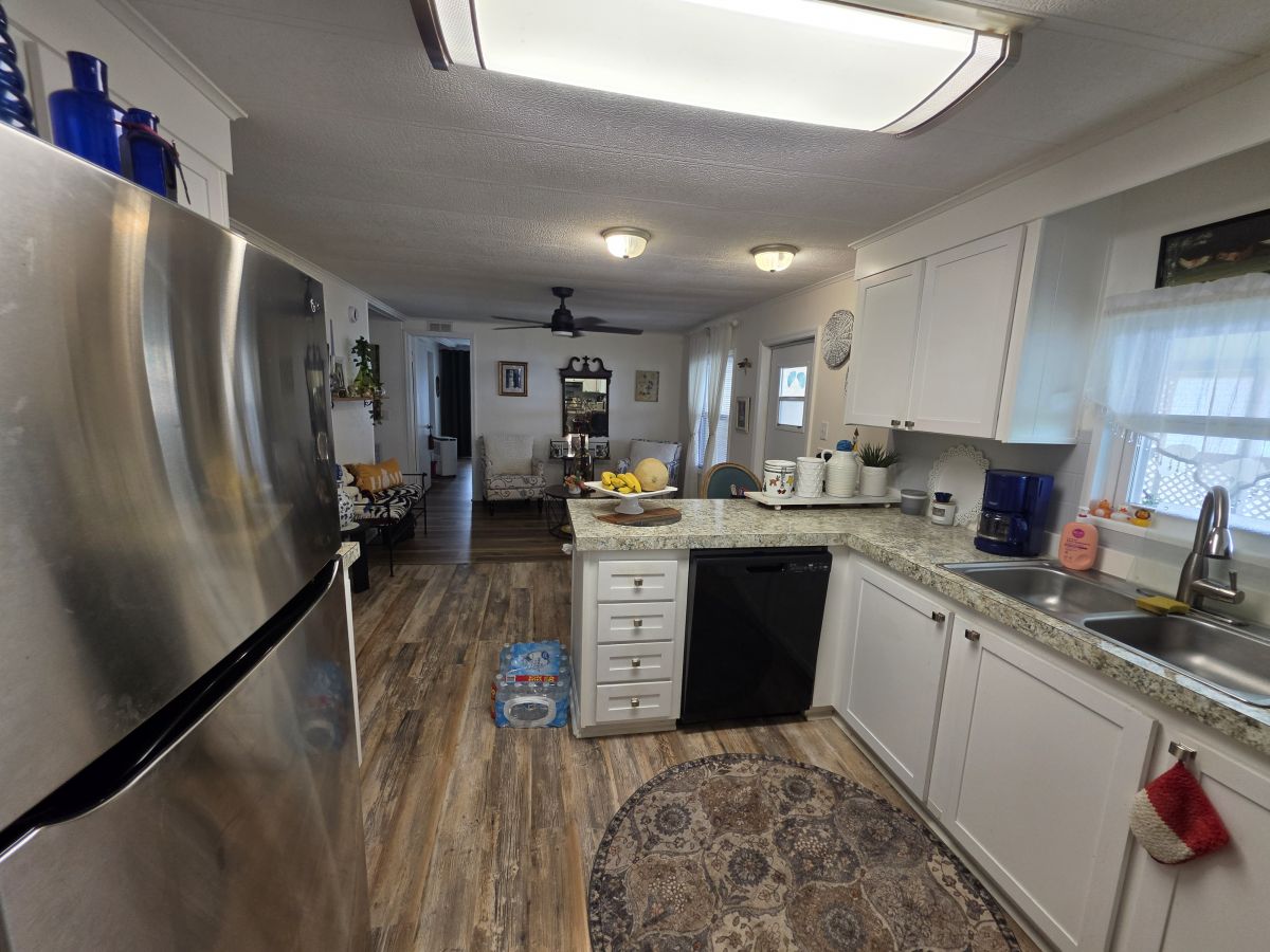 14415 Siren Lane