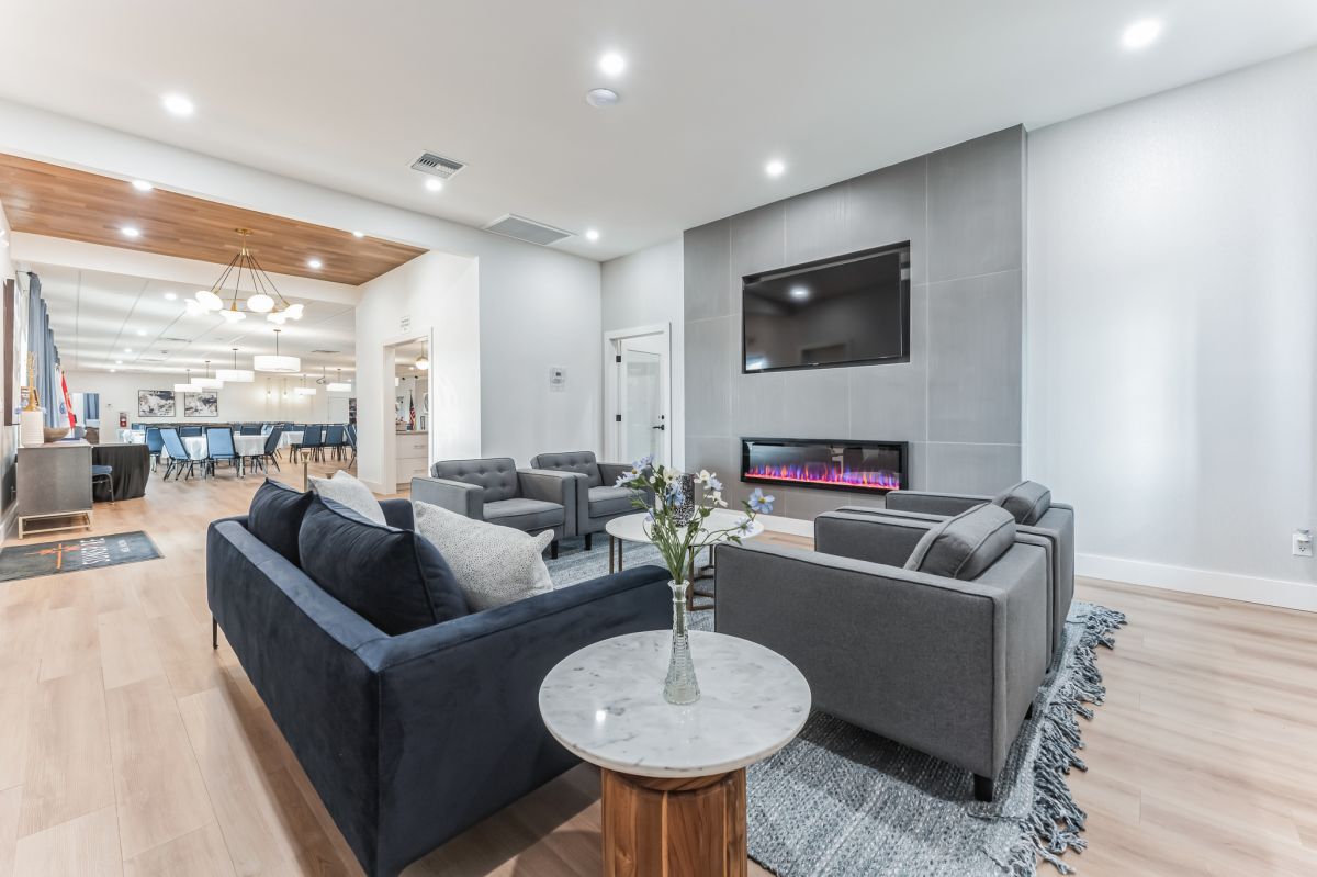 2601 East Allred Ave #1