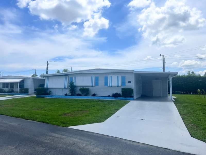 4456 King Theodore Drive, #252