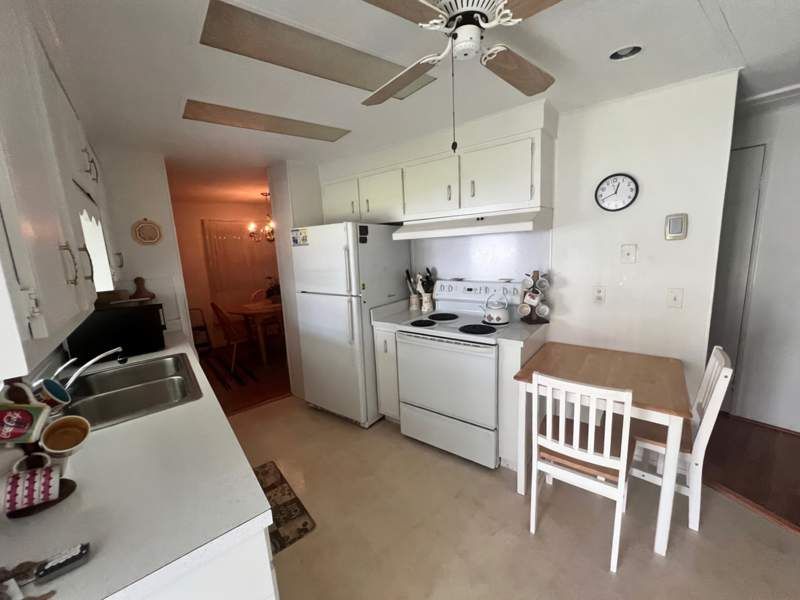 4456 King Theodore Drive, #252