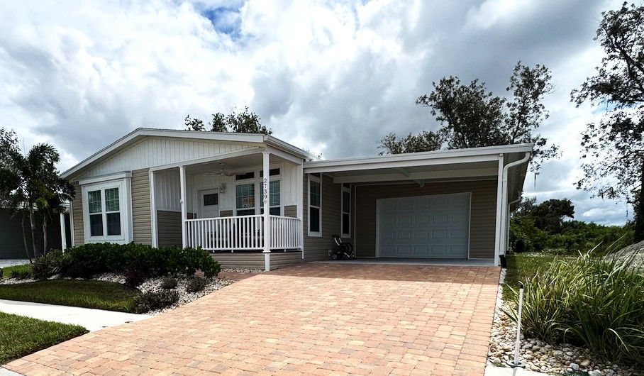 2739 PIER DR