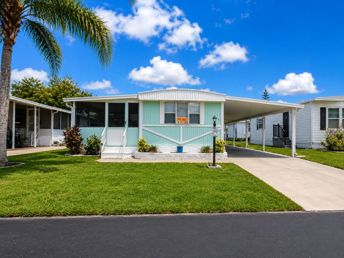 2552 NE Turner Ave #0046