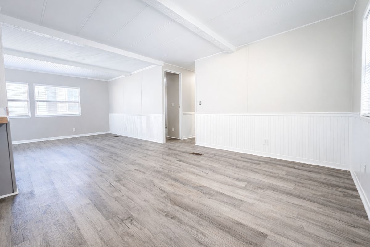 8370 W. VERONA LN.
