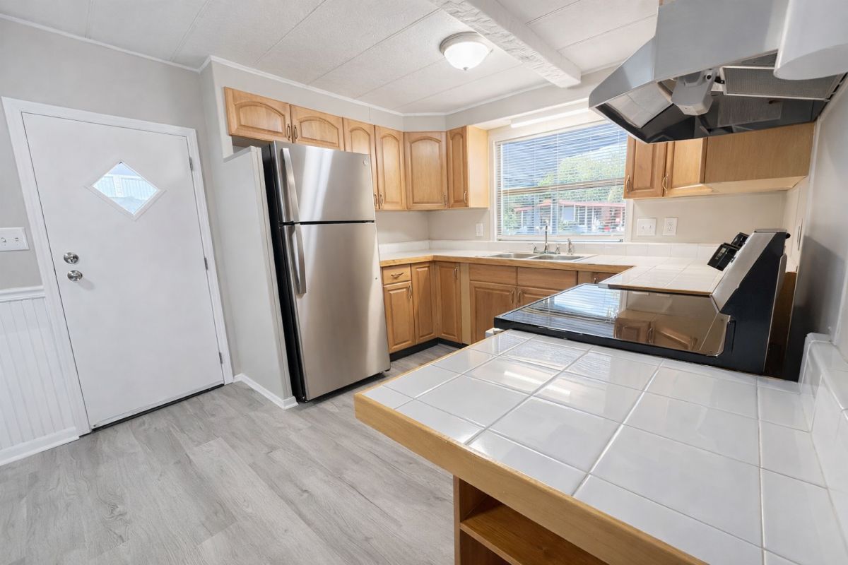 8370 W. VERONA LN.