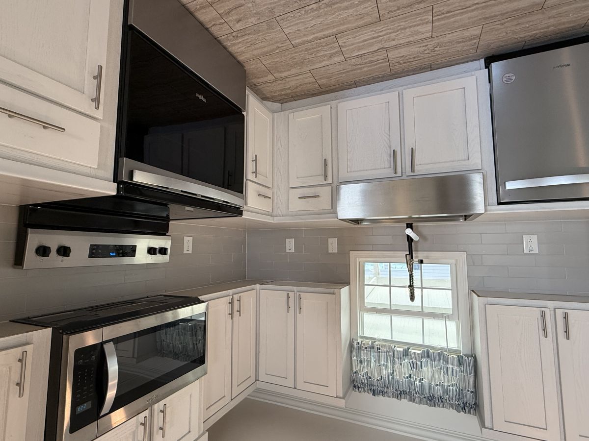 1703 Magnolia Ave, Lot #A-06