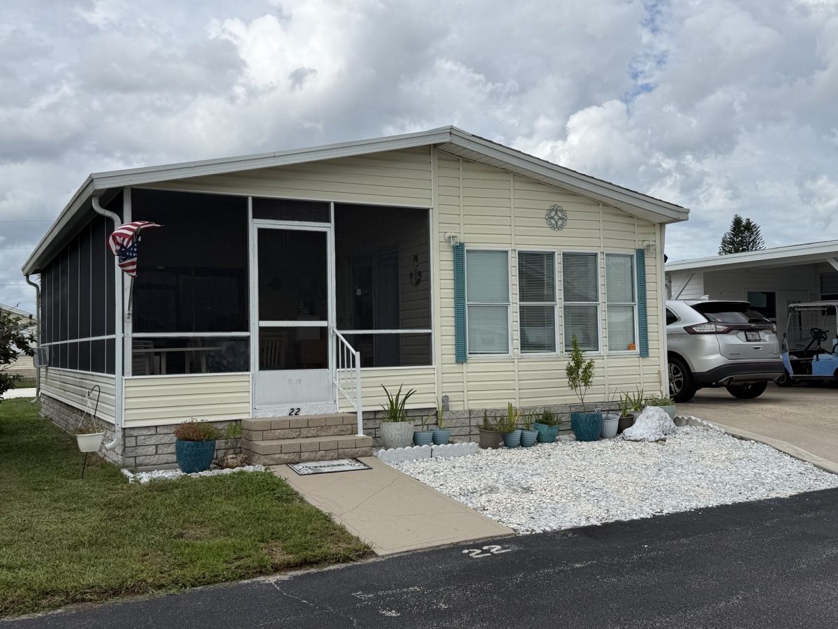 22 Mako Drive