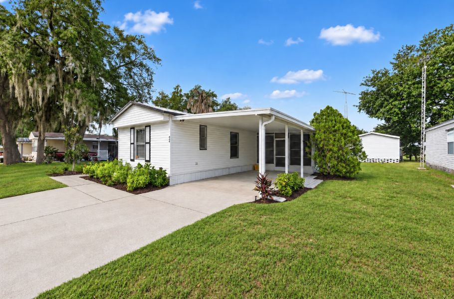 454 Carnation Drive