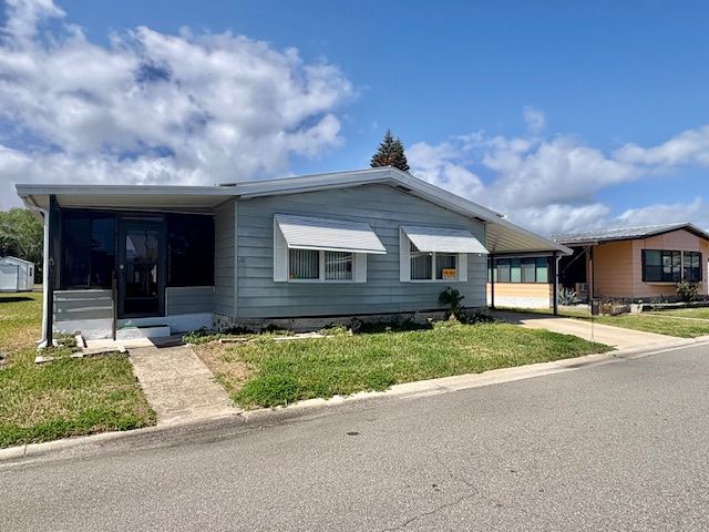 1000 Walker St 125