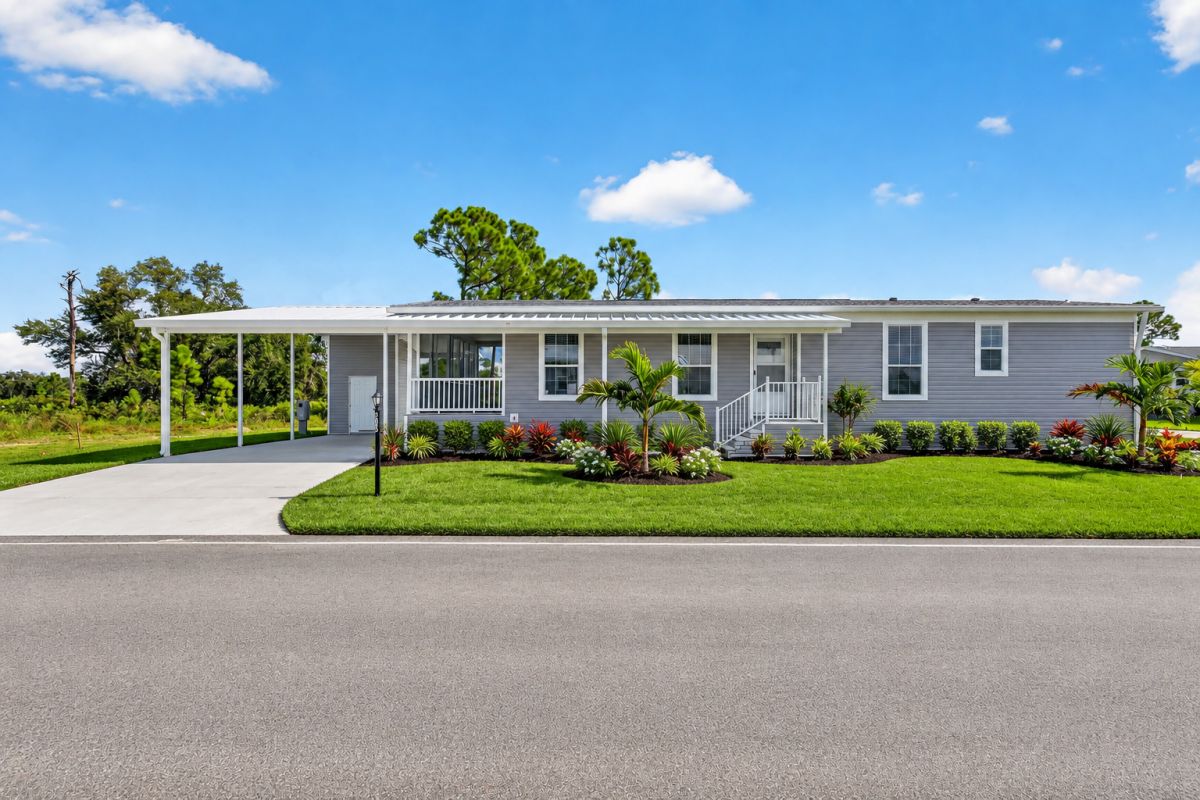 12116 SW County Road 769 #386
Lake Suzy FL 34269
