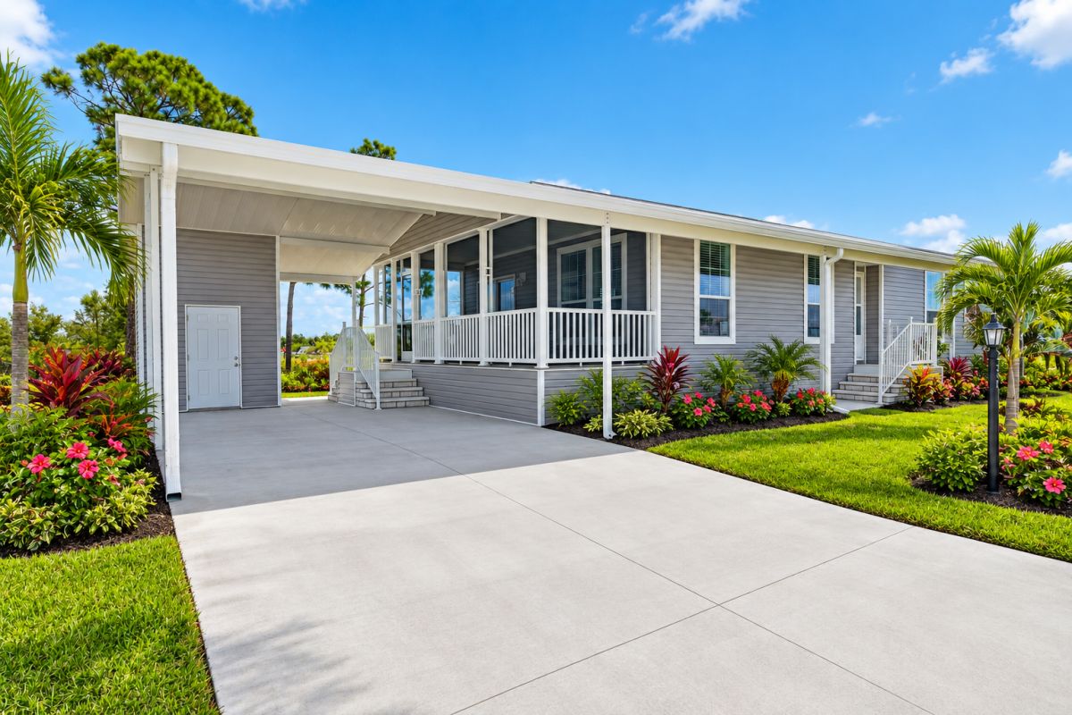 12116 SW County Road 769 #386
Lake Suzy FL 34269