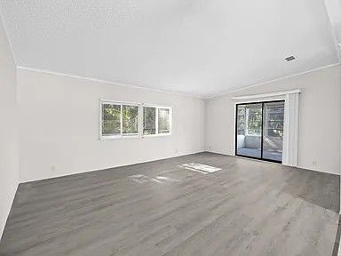 8221 Cinnamon Court