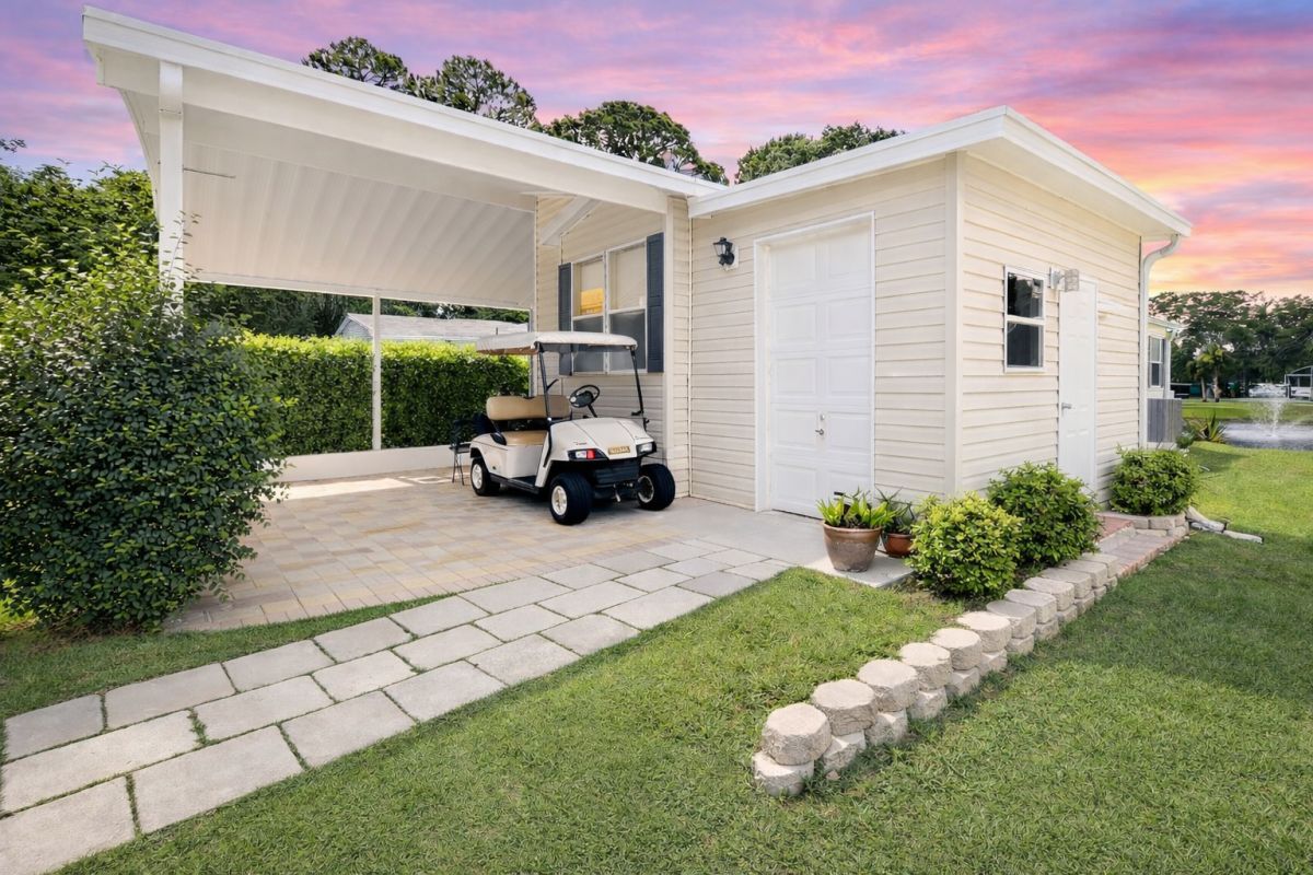 2696 S. PEBBLEBROOK DR.