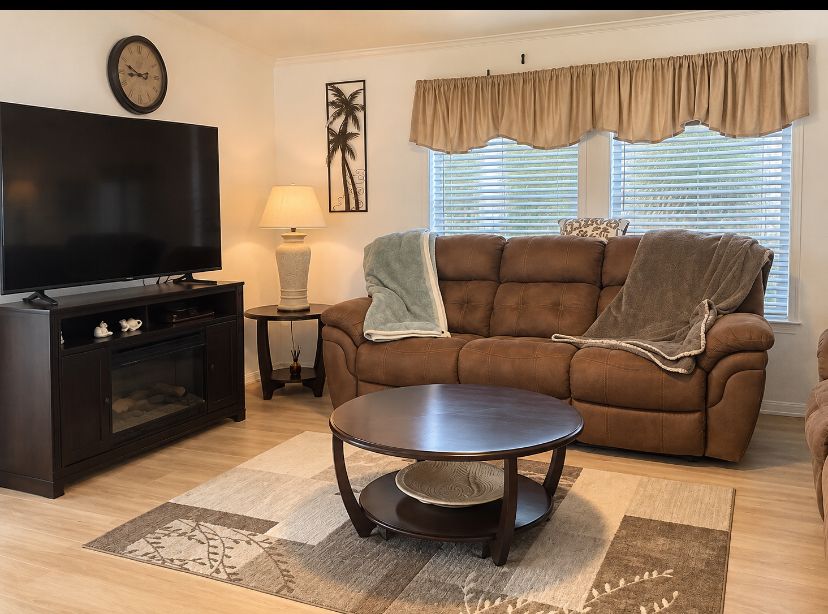 3539 Rossmere Rd.