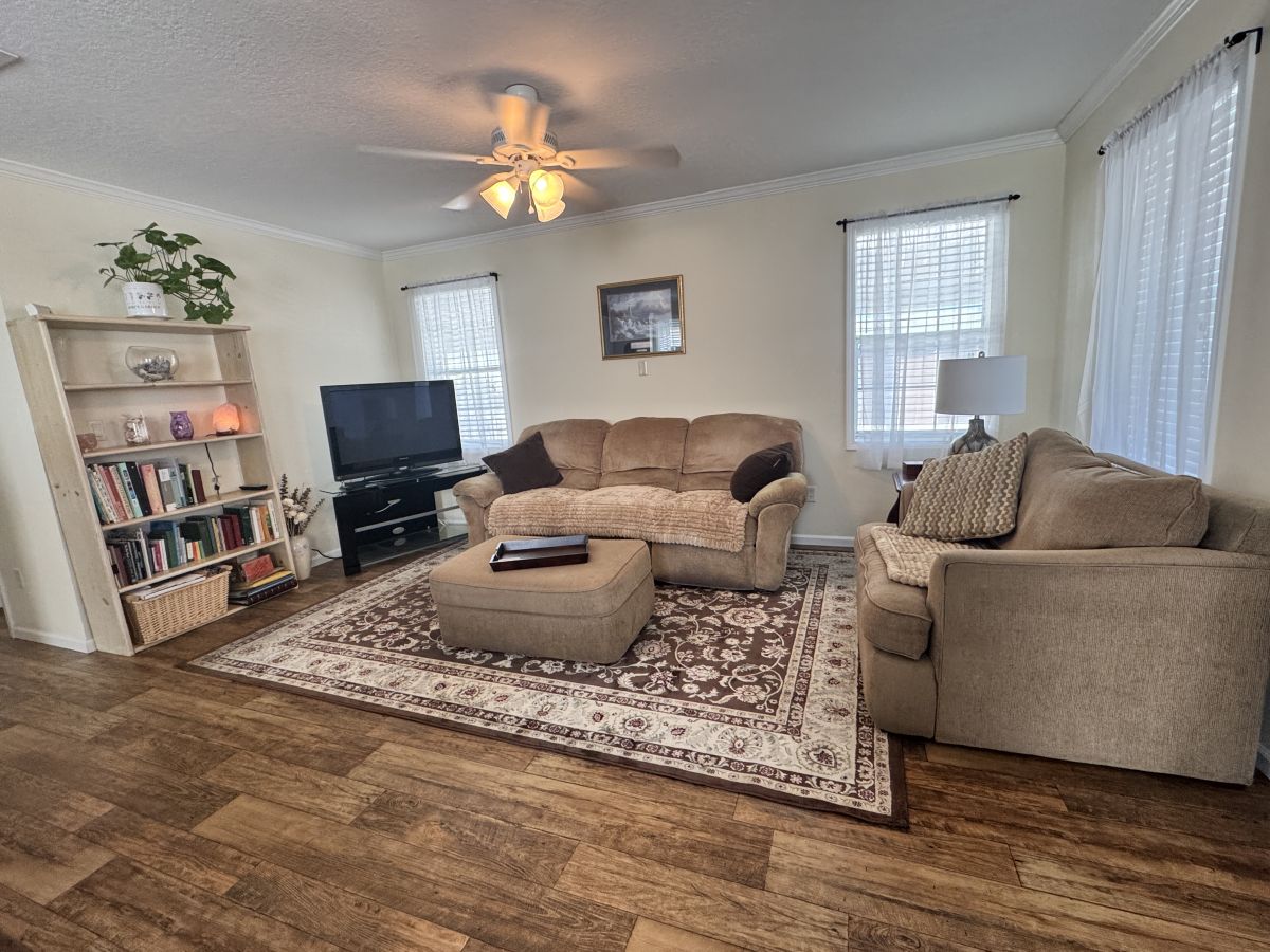 66093 WINDSOR RD.