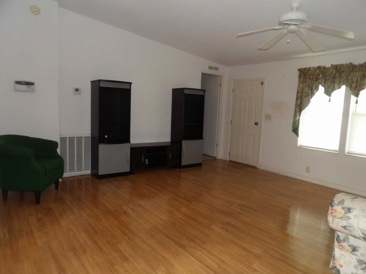 2692 NE Hwy 70, #541