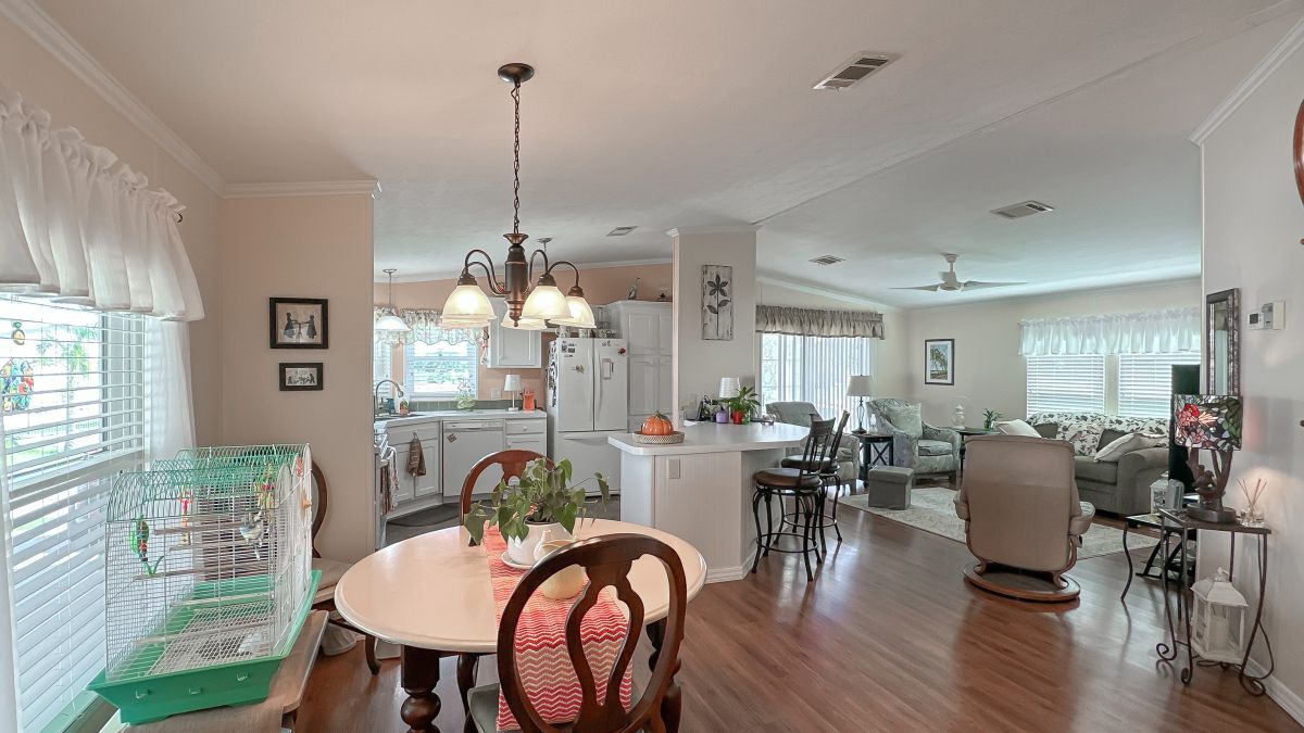 214 Bradley Ln