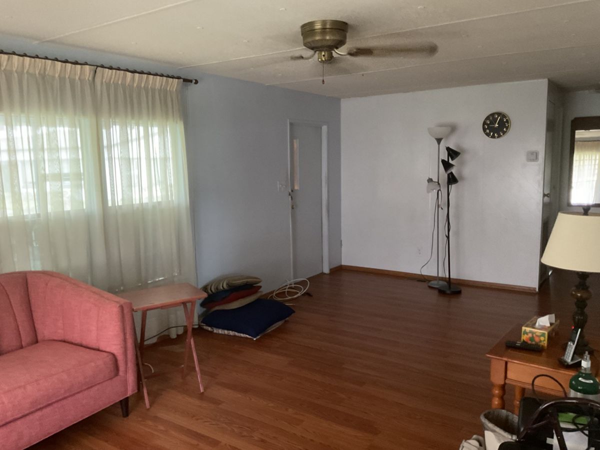 15607 LAKESHORE VILLA LOOP