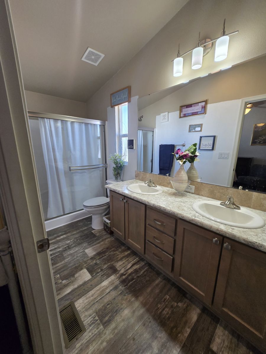11101 E UNIVERSITY DR, LOT #139