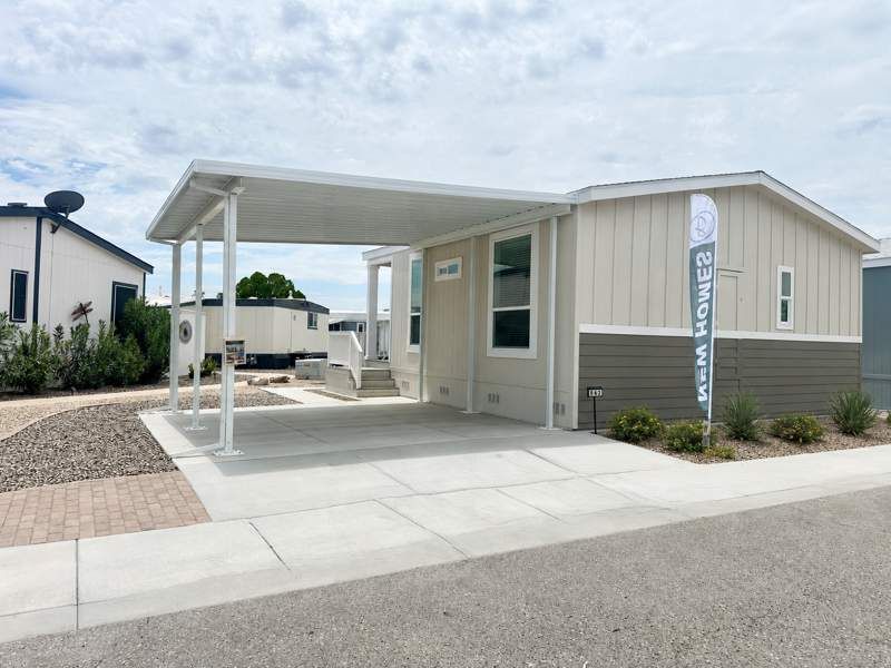 2727 E. University Drive, #062