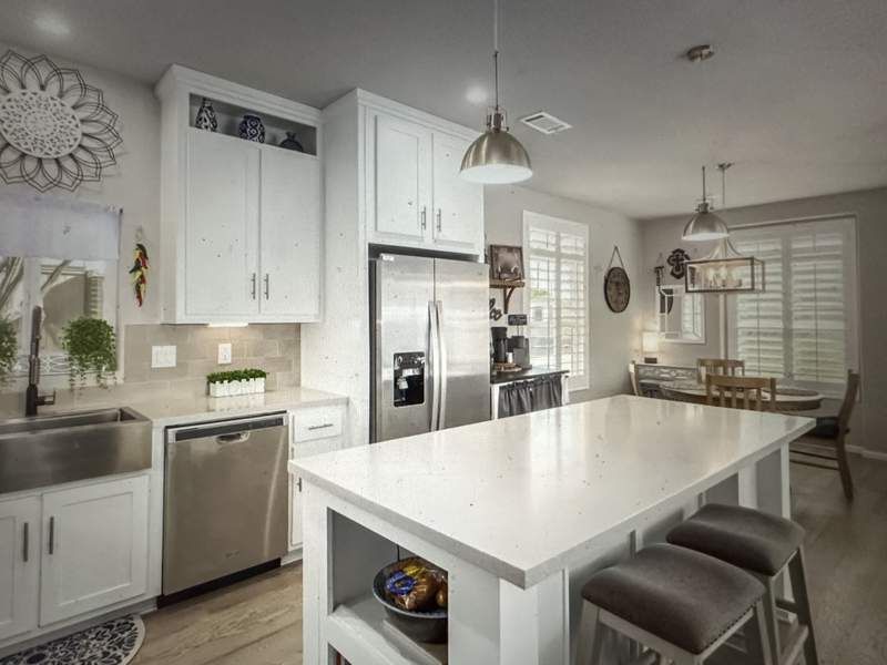 2727 E. University Drive, #114