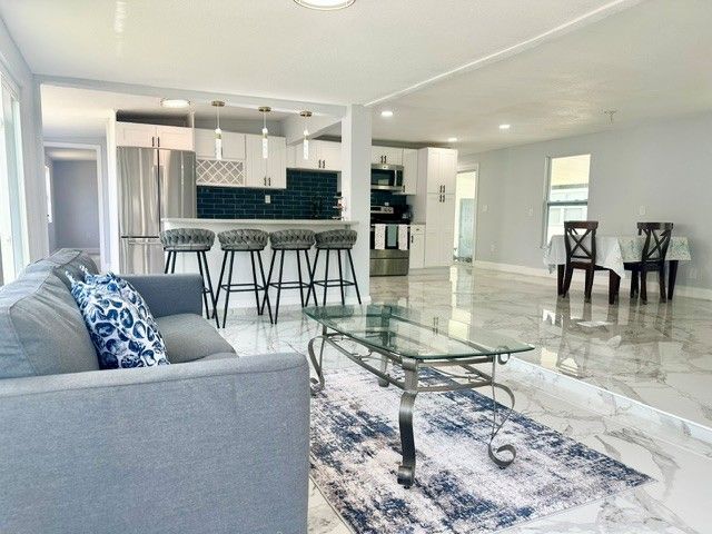 5200 28th Street North, #500
