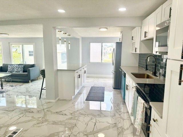 5200 28th Street North, #500