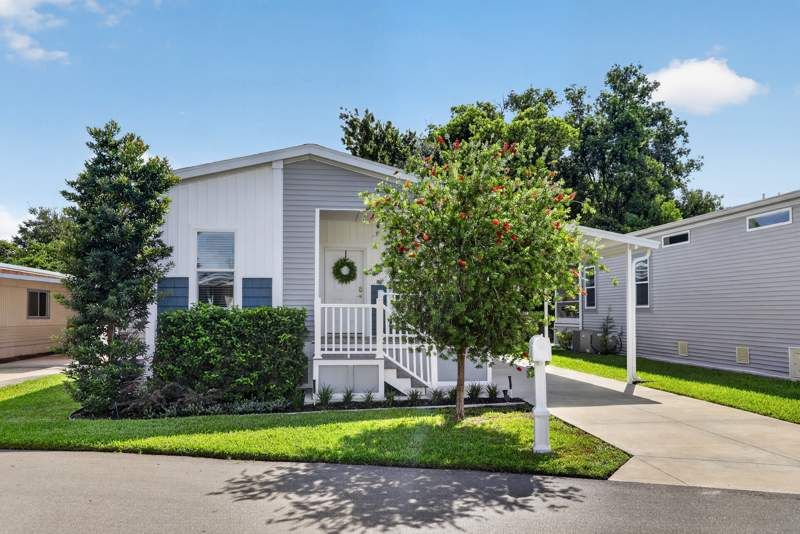 771 Holly Hill Dr.