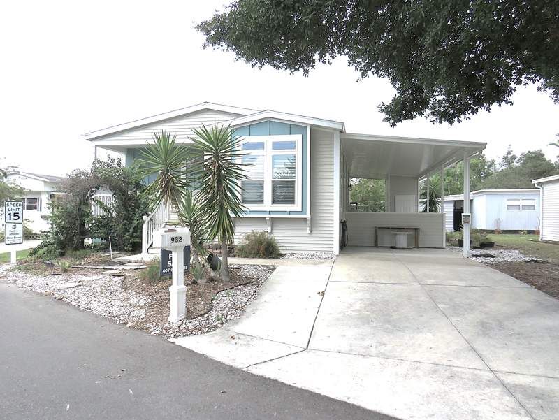 932 Sabal Palm Dr.