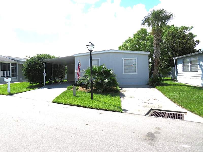 1099 Mango Dr.