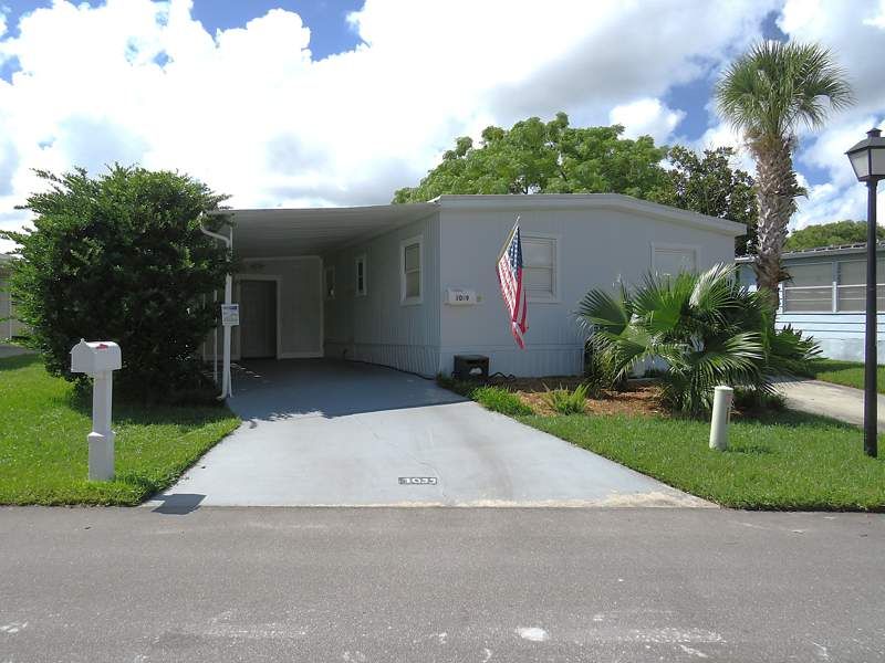 1099 Mango Dr.