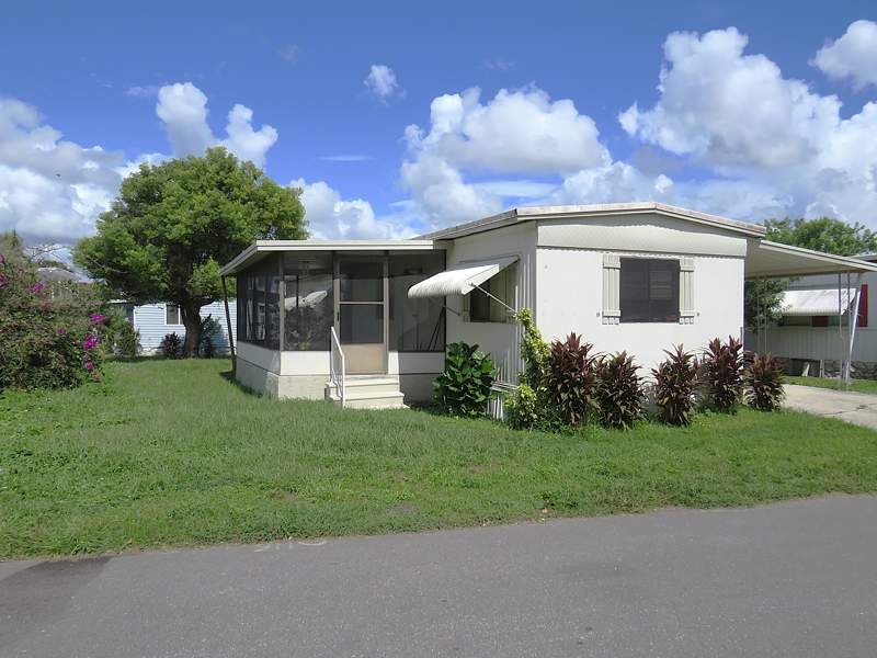 808 Royal Palm Dr.