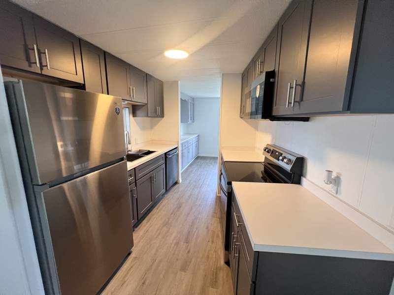 4132 Royal Manor Blvd, #11