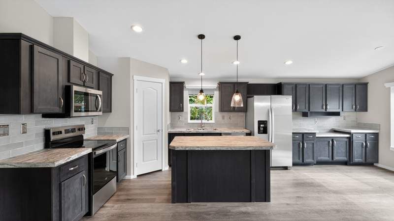 2410 Lancaster Dr. SE, #1012