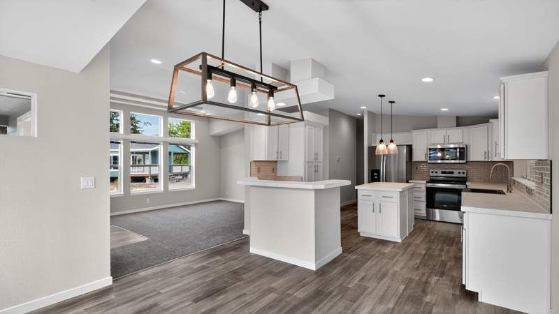 2410 Lancaster Dr. SE, #1010