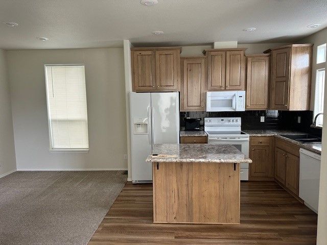 2200 Lancaster Dr SE #11D