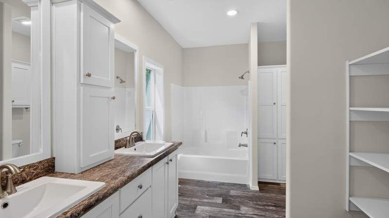 2410 Lancaster Dr. SE, #1002
