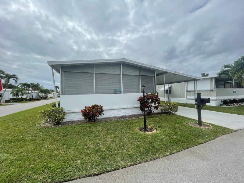 1800 Mariner Pl
