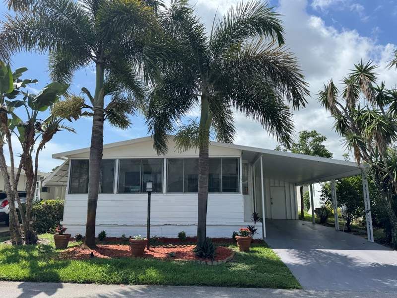 1804 Valencia Dr