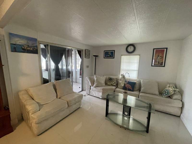 1804 Valencia Dr