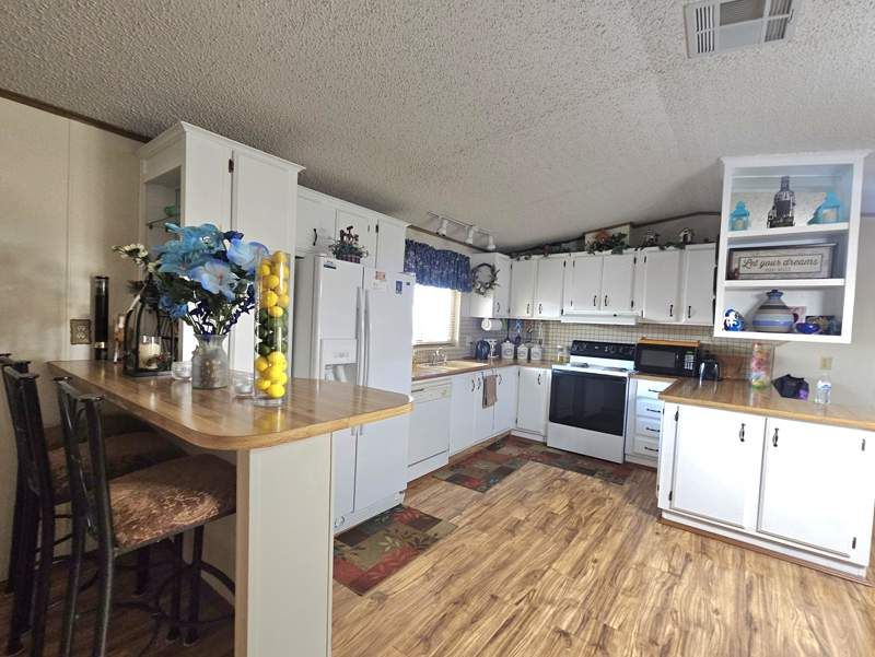 652 S Ellsworth Rd. Lot #154