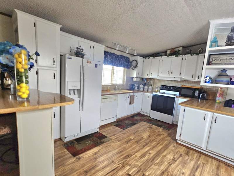 652 S Ellsworth Rd. Lot #154