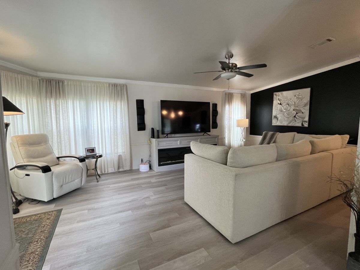 1313 Calle Del Sol Cir.