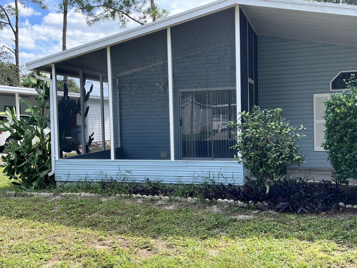 972 Navel Orange Dr.