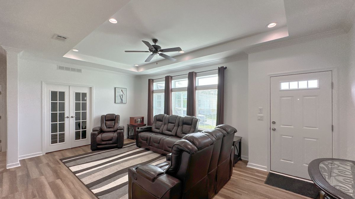 217 Hogan Dr