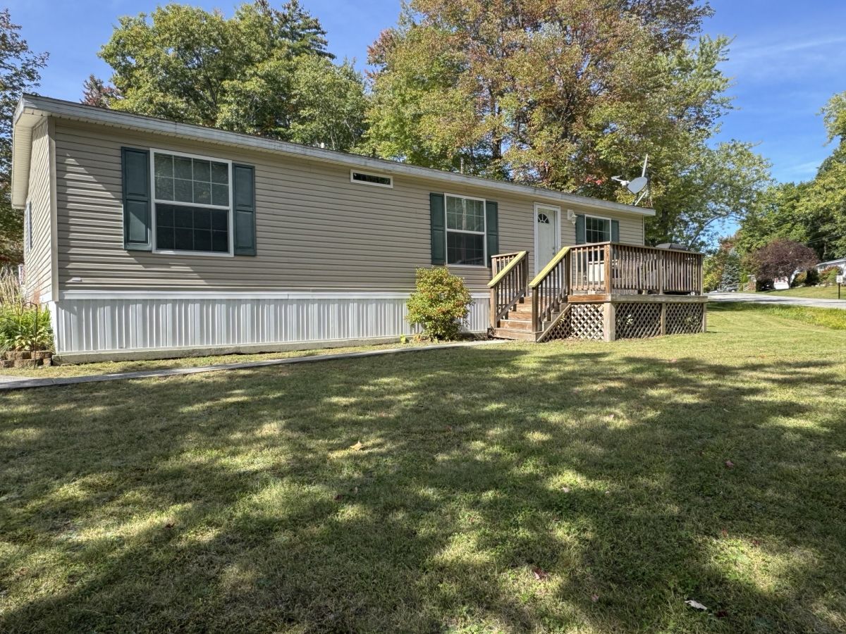 1 Hawthorne Dr