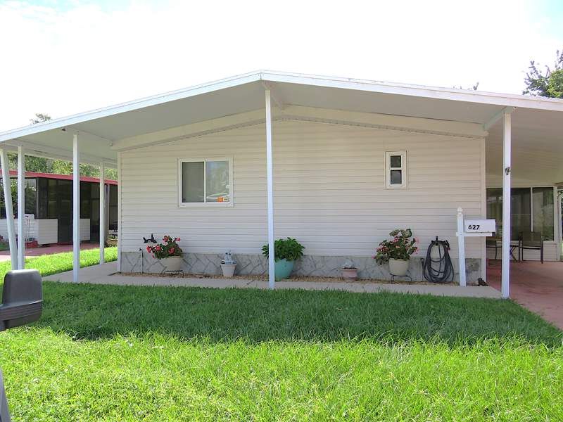 627 Holly Hill Dr.