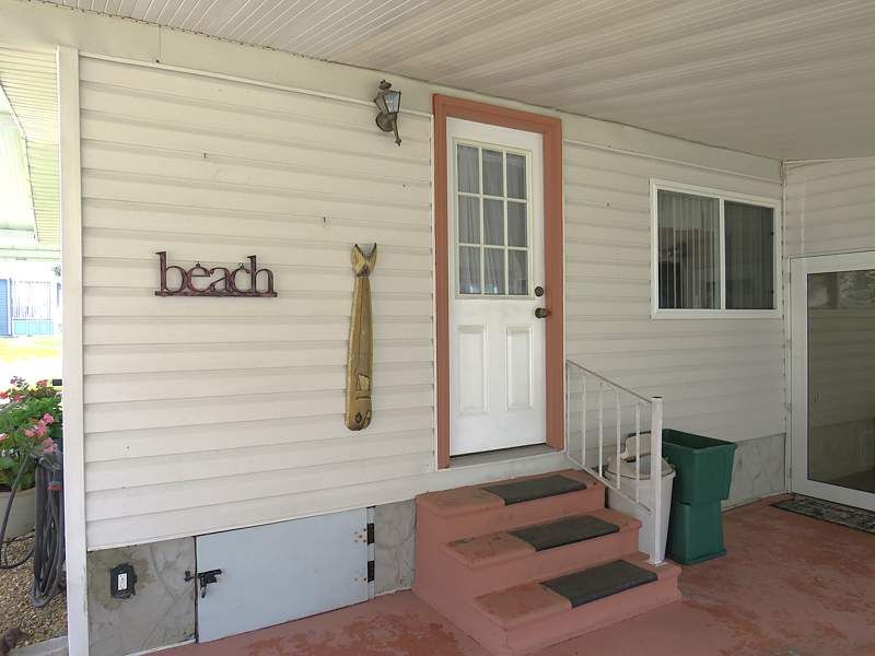 627 Holly Hill Dr.